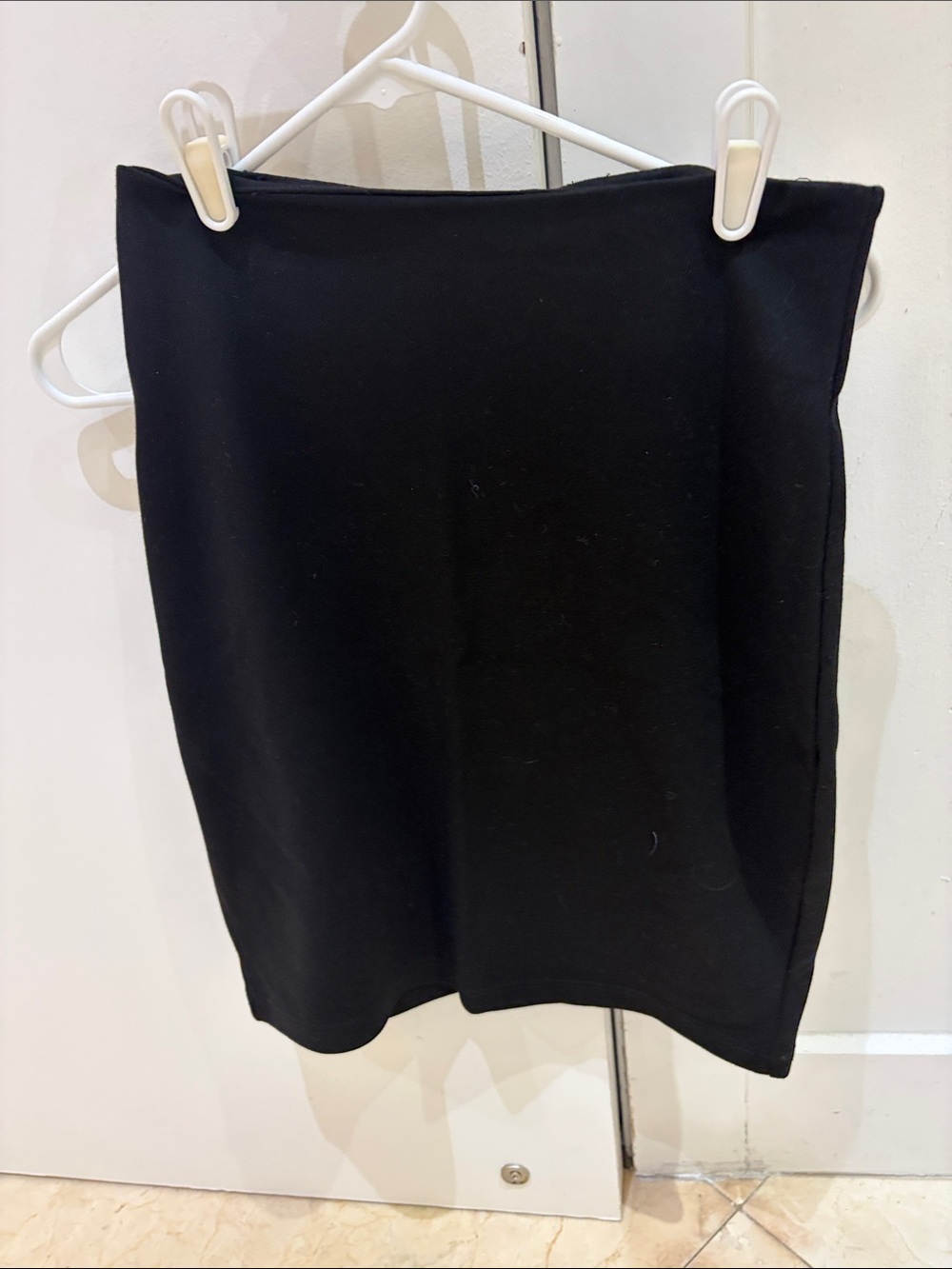 Solemio Black Mini Straight Skirt
